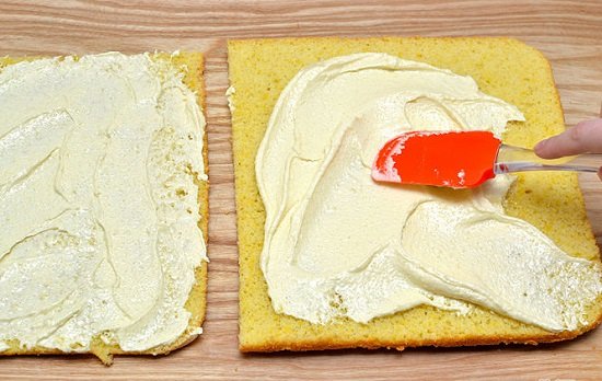 Bánh bông làn kết hợp hoa quả tự chọn