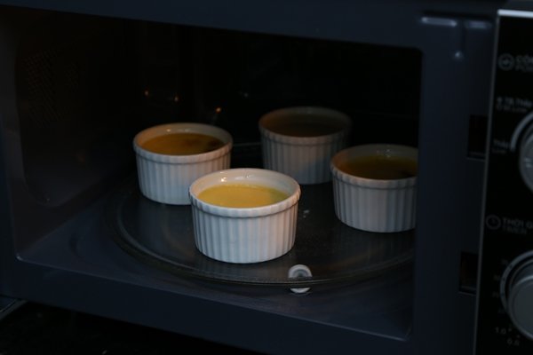 Cách siêu tốc làm bánh flan trong 30 phút