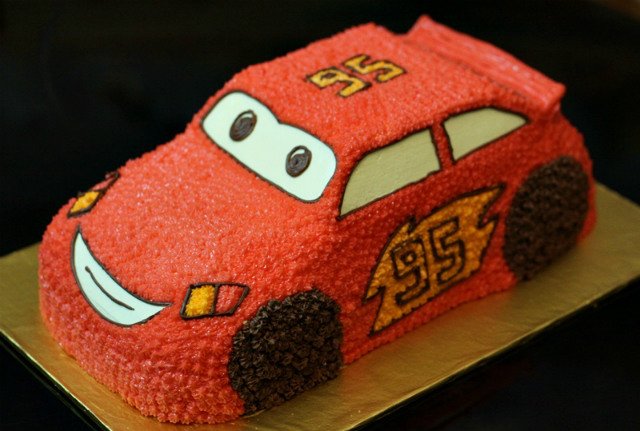 Công thức làm bánh kem hình ô tô đáng yêu dễ dàng