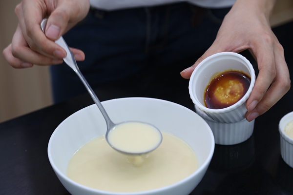 Cách siêu tốc làm bánh flan trong 30 phút