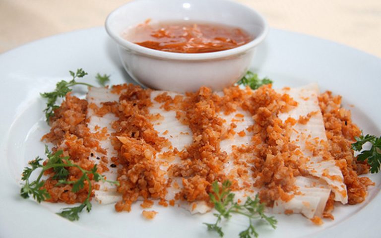 4 bước với nguyên liệu tối giản làm bánh đúc hấp tại nhà