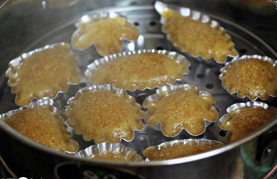 Combo lạ mắt, ngon miệng với món bánh bò đen của Kemflan.com