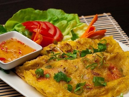 3 cách pha bột bánh xèo đúng chuẩn