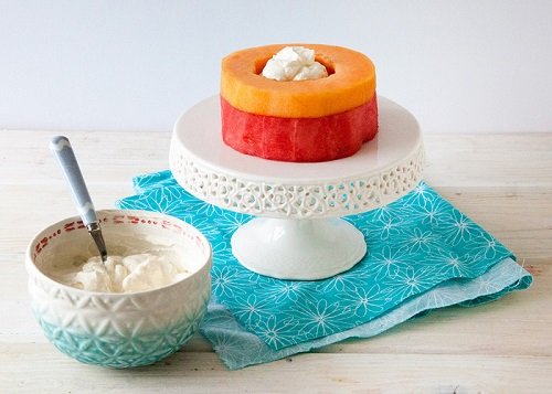 Thật dễ dàng để làm bánh kem hoa quả