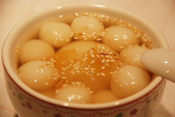 Hướng dẫn làm bánh trôi nhân xoài tươi mát ngày hè