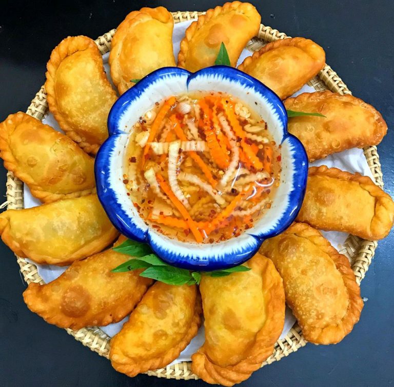 Mách bạn cách làm bánh gối chiên ngon như ở Hà Nội