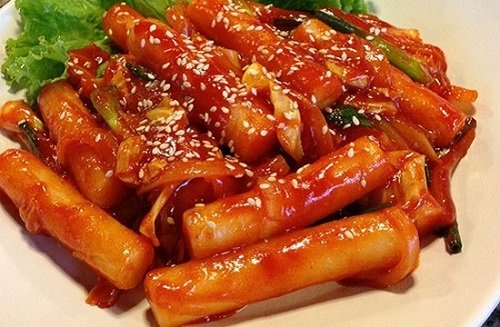 Công thức truyền thống món bánh gạo cay đường phố Hàn Quốc