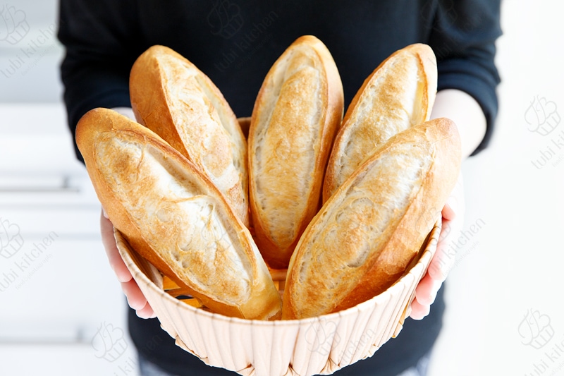 Bí quyết làm bánh mì Việt Nam ngon như ngoài tiệm